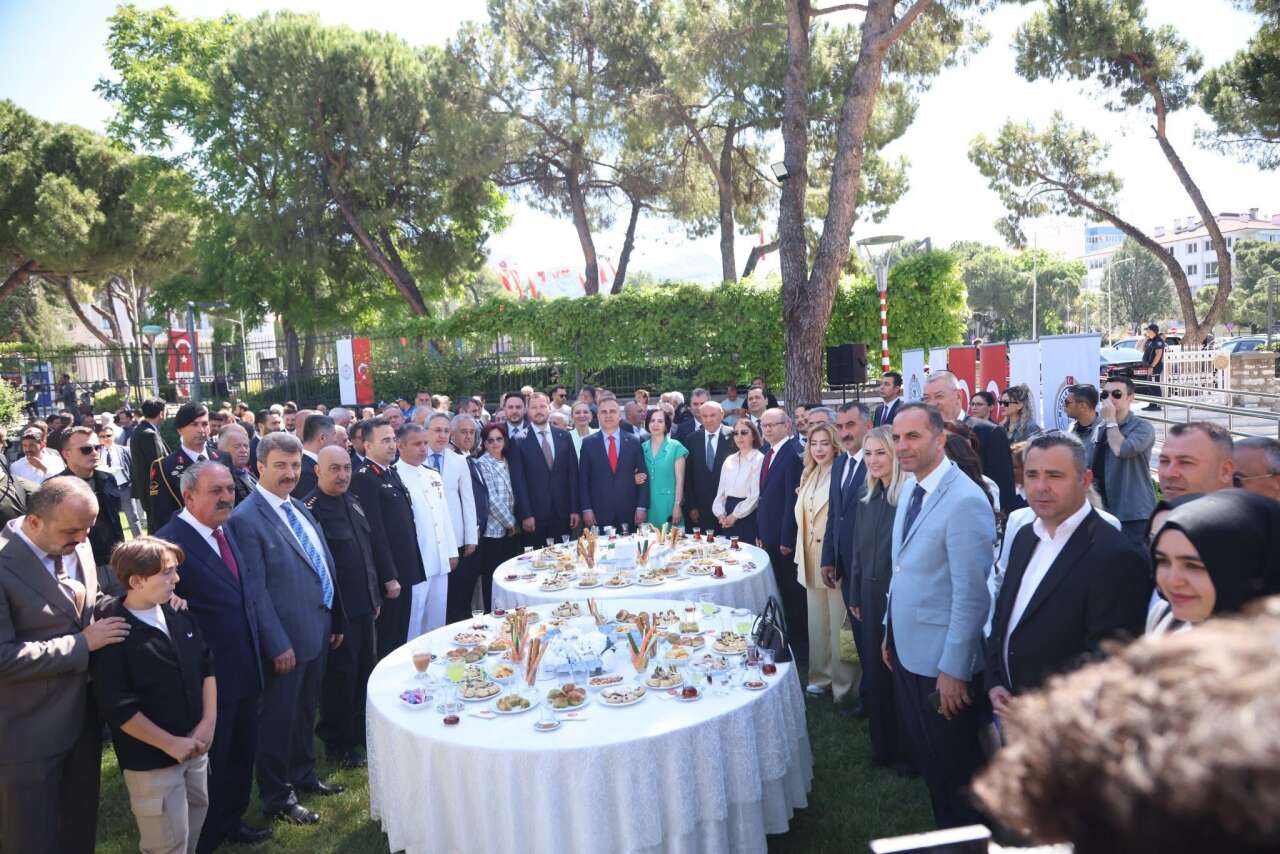 Muğla Valiliği Bahçesinde Kurban Bayramı Bayramlaşması Gerçekleştirildi 16